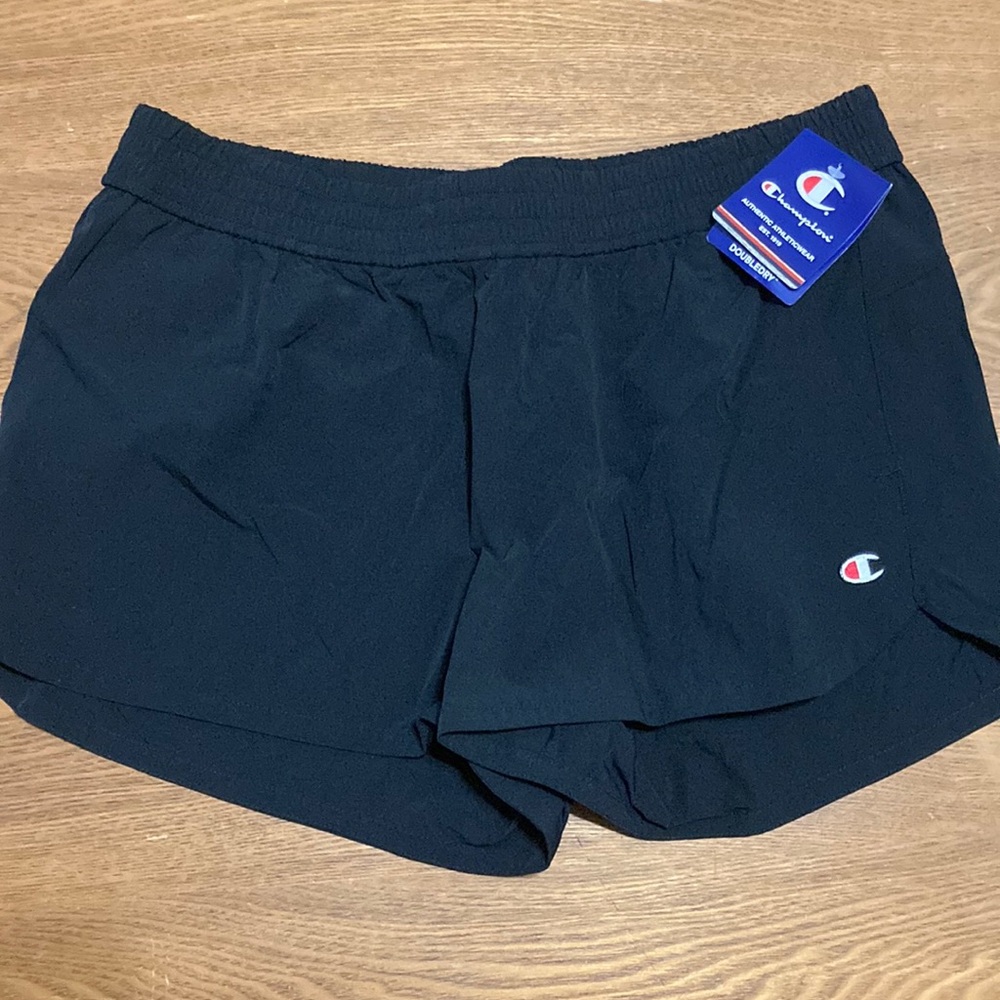 Champion Women’s Double Dry Active Shorts (size L) NWT